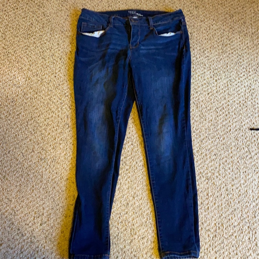 Skinny jeans